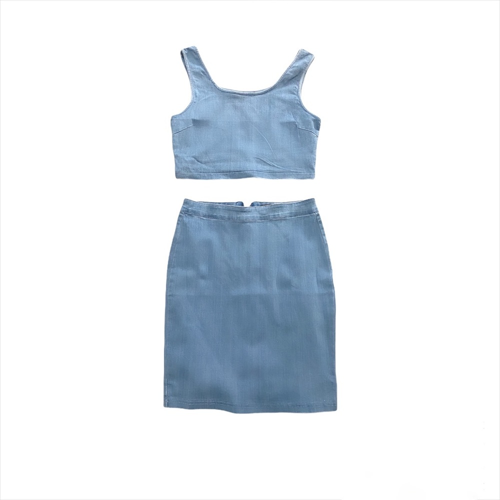 Large Two Piece Women’s Outfit